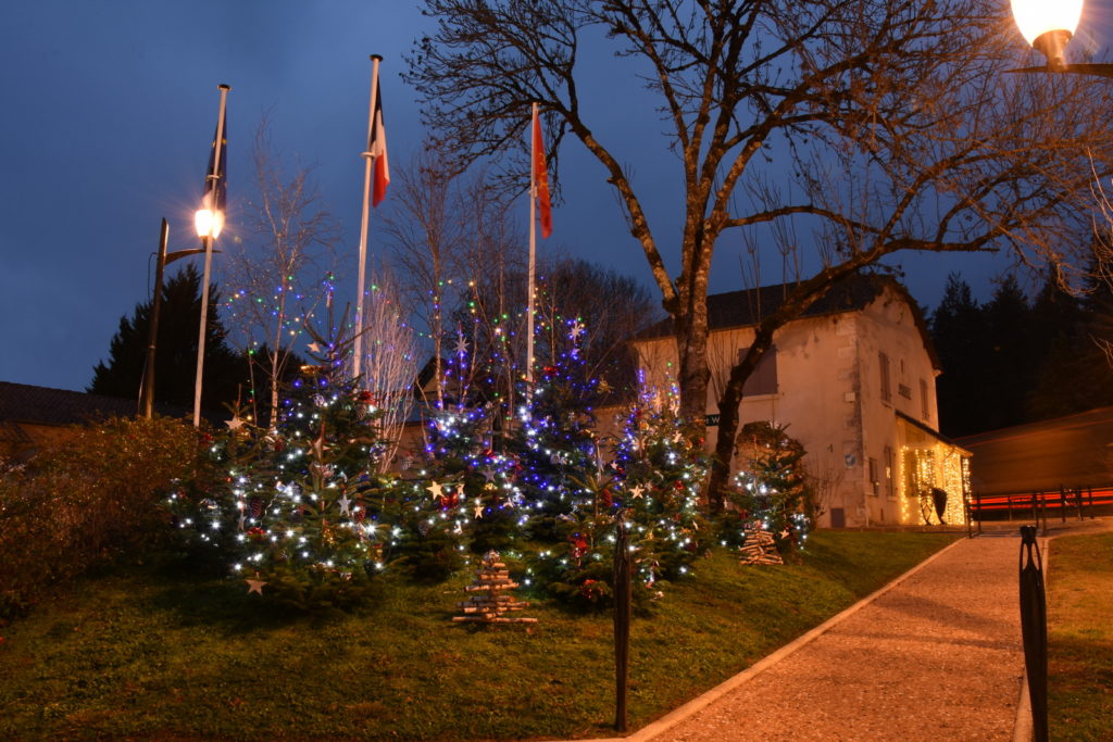 MILHAC-DE-NONTRON : MARCHÉ DE NOËL